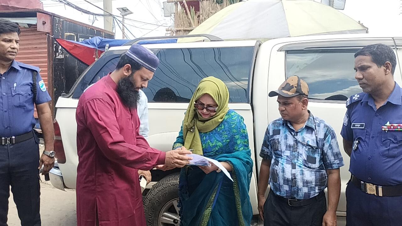সোনারগাঁয়ে ভ্রাম্যমান আদালতের অভিযান,৩ প্রতিষ্ঠানকে ছয় লক্ষ টাকা জরিমানা 