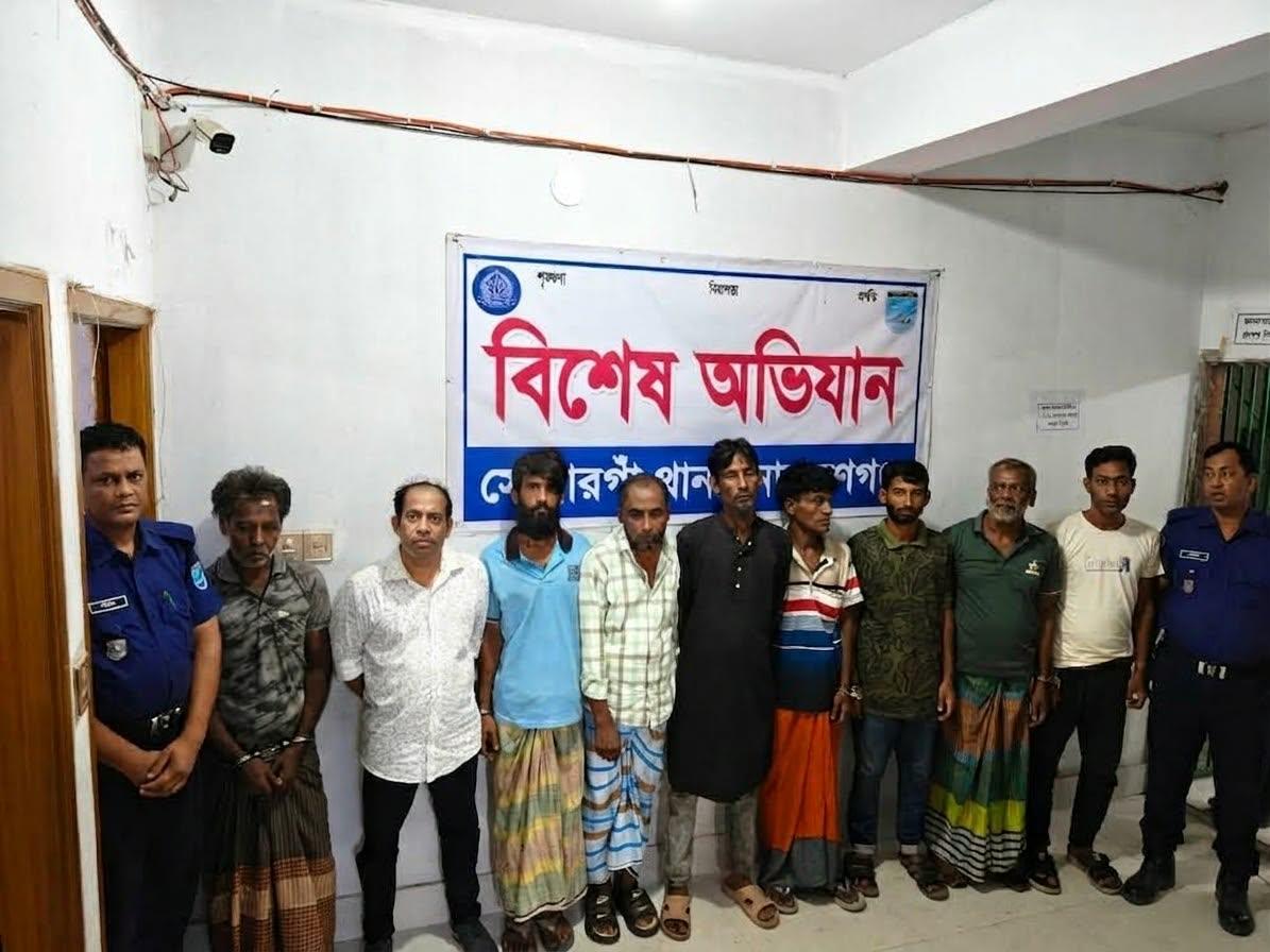 সোনারগাঁয়ে পুলিশের বিশেষ অভিযানে গাঁজা-ইয়াবাসহ ১০জন আটক
