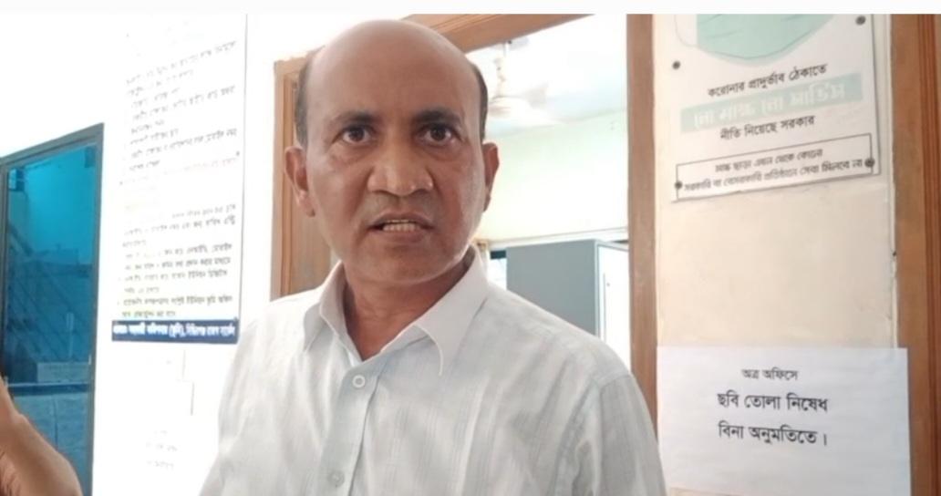 ভূমি সহকারী কর্মকর্তা দুলাল দেবনাথ : আমাকে টাকা দিলে, লন্ডনের বন্ধুর মাধ্যমে তারেক রহমানের কাছে যাবে