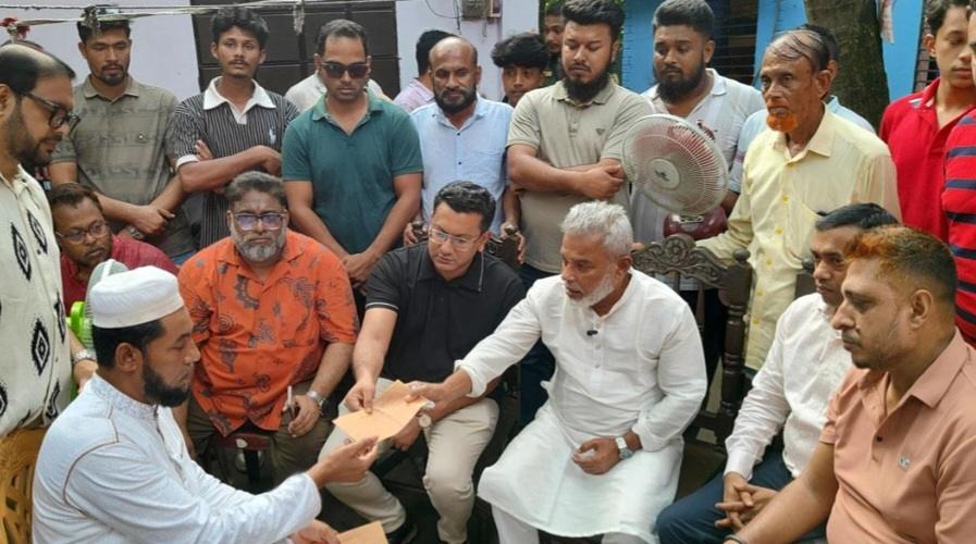 মেঘনা নদীতে প্রাণ হারানো শিক্ষার্থীদের পরিবারের পাশে এমপি মান্নান