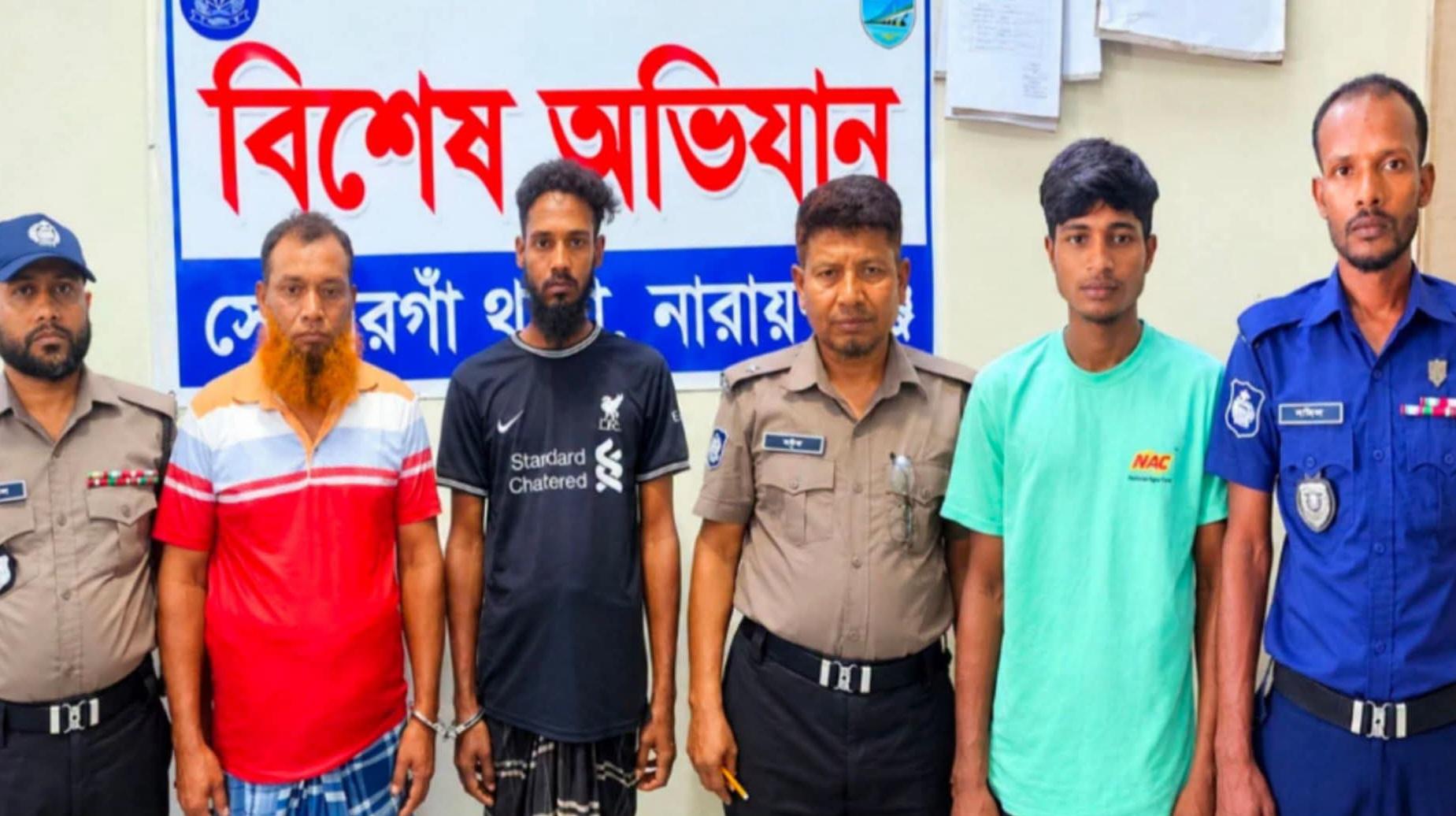 মেঘনা নদীতে অবৈধ বালু উত্তোলনের দায়ে তিনজন গ্রেপ্তার, ড্রেজার পাইপসহ মালপত্র জব্দ 